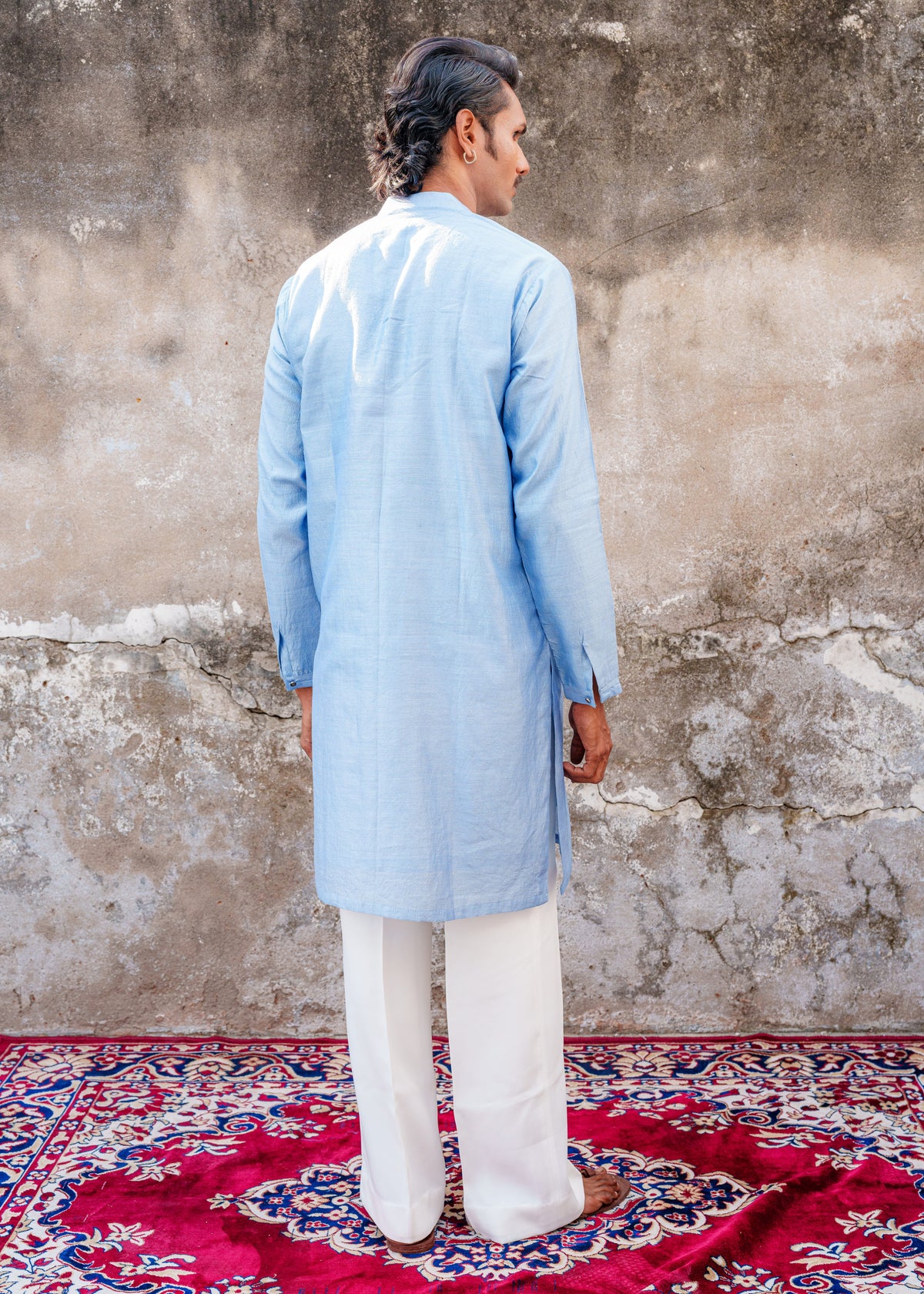 Aasmani Chakra Kurta