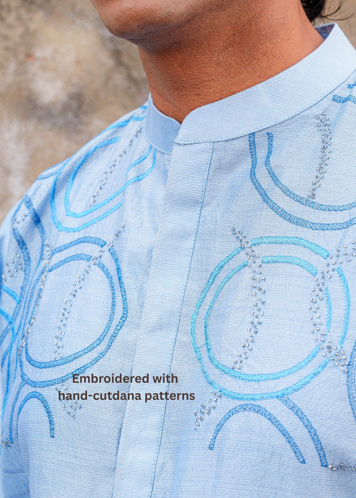 Aasmani Chakra Kurta